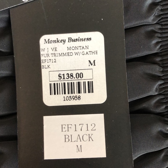 🎉HP🎉NWT Black Reversible Fleece Sherpa Trimmed Vest Sz M - Picture 11 of 12